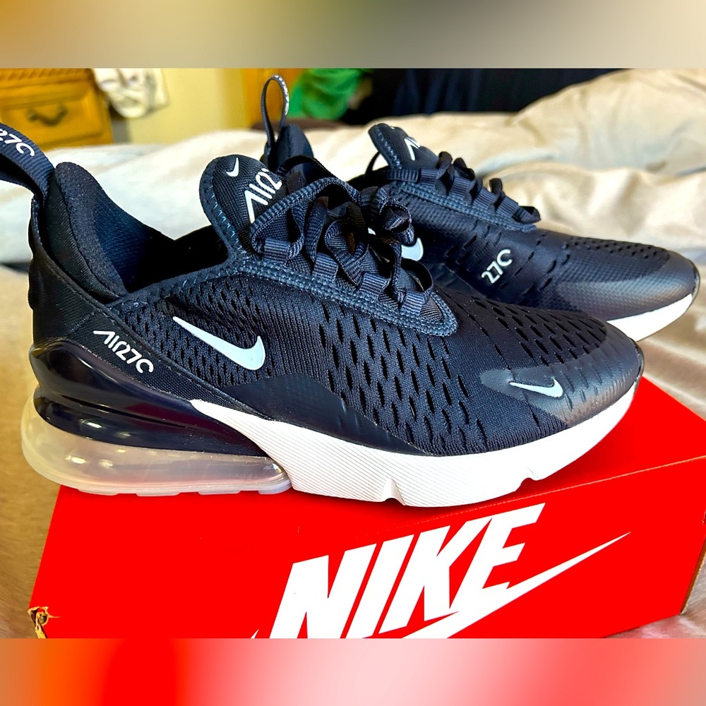⭐️ BRAND NEW! Nike Air Max 270 (GS)